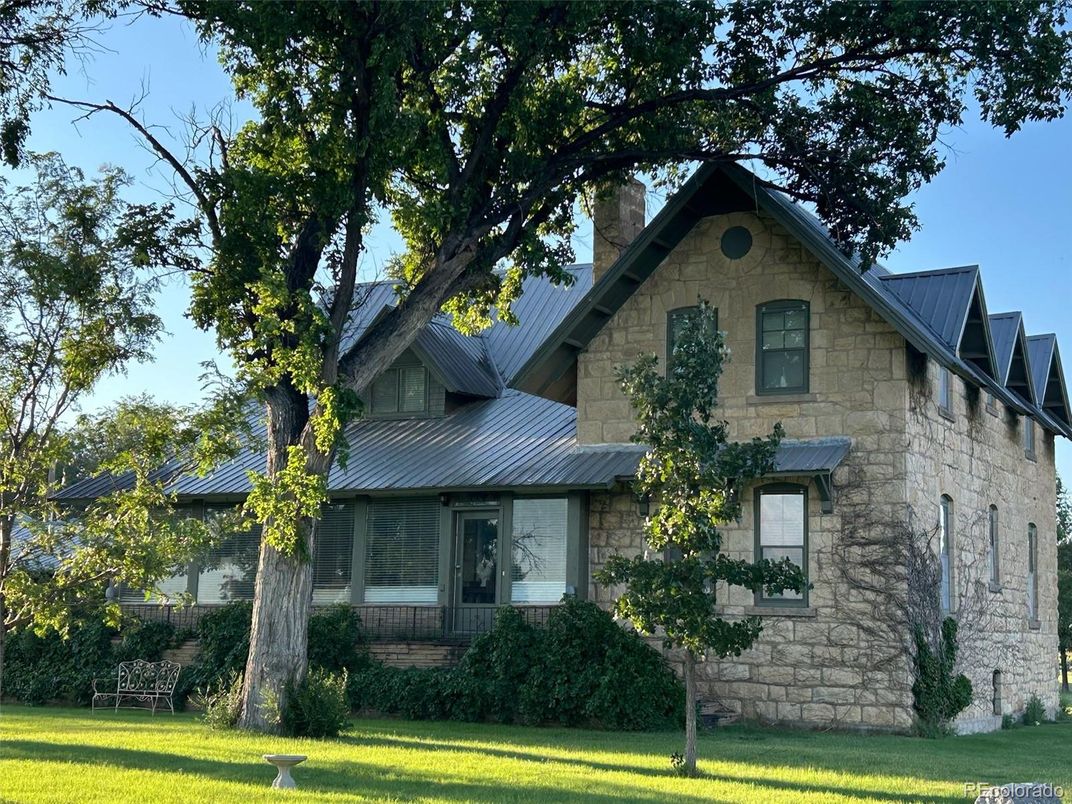 Exterior, Facade, Brick Traditional