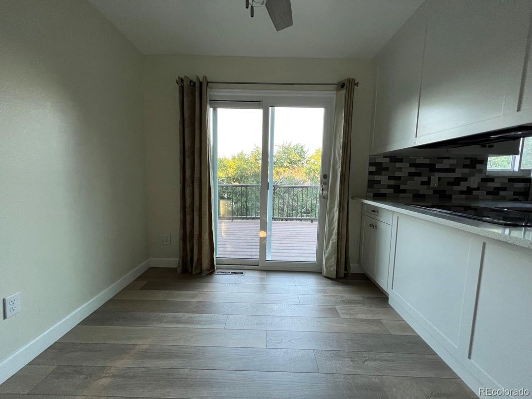 Empty room, Interior, Kitchen, Wood Texture Flooring