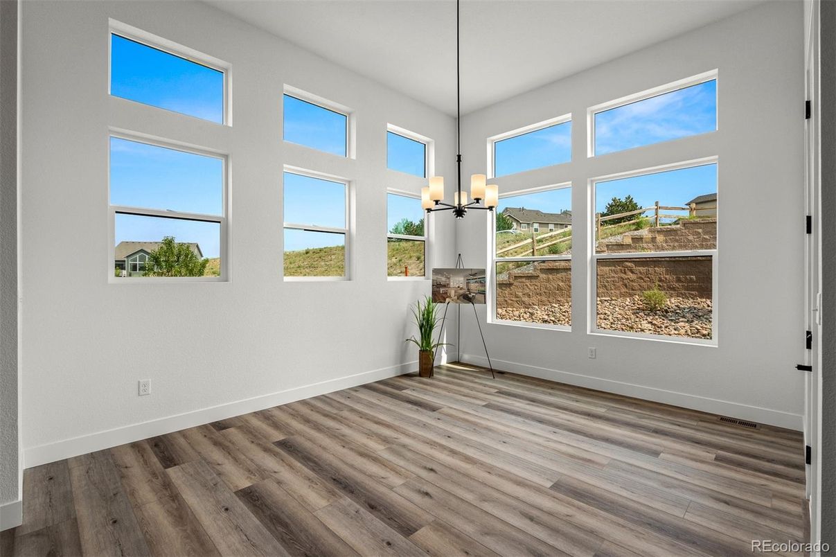 Chandelier, Empty room, Interior, Pendant Lights, Wood Texture Flooring
