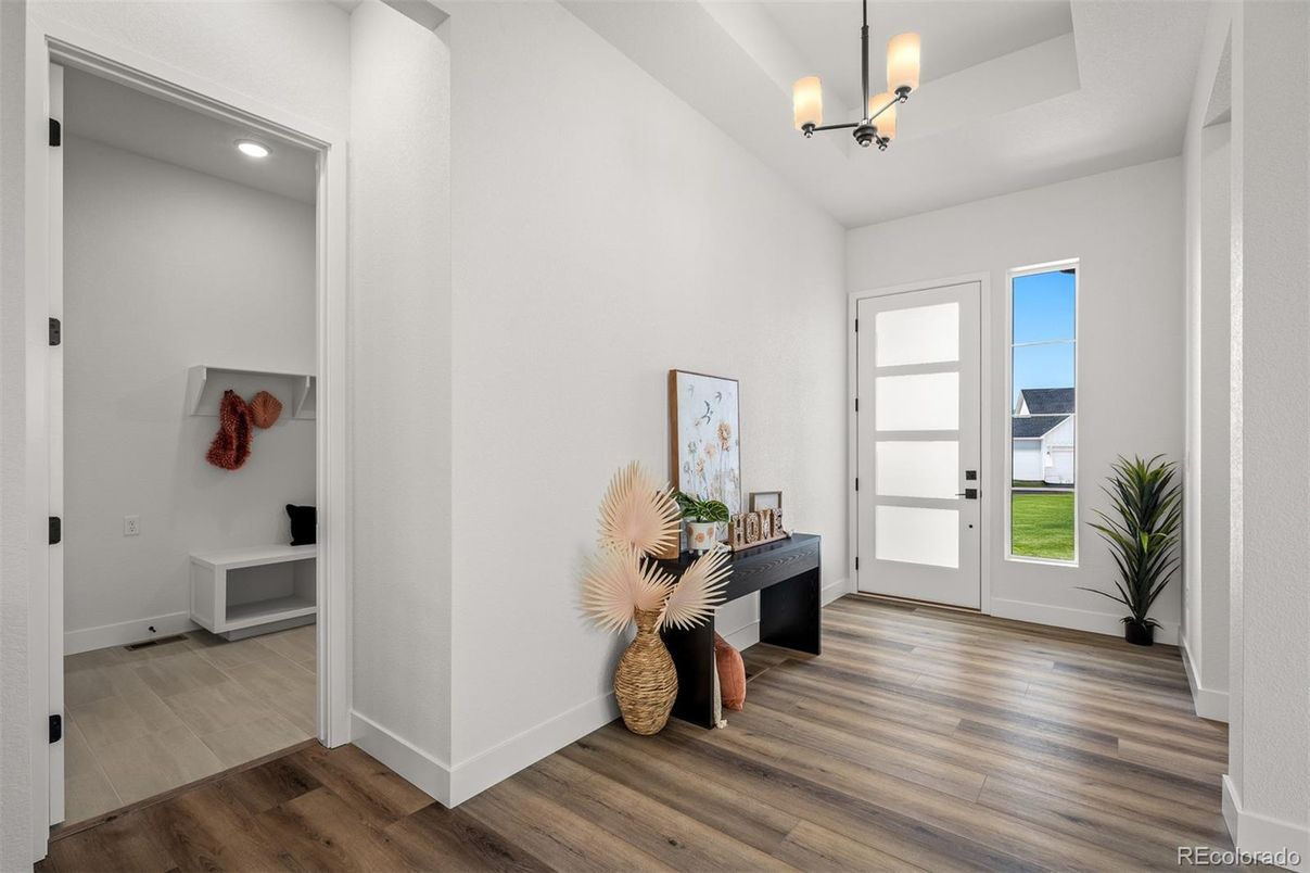 Chandelier, Interior, Recessed Lighting, Wood Texture Flooring
