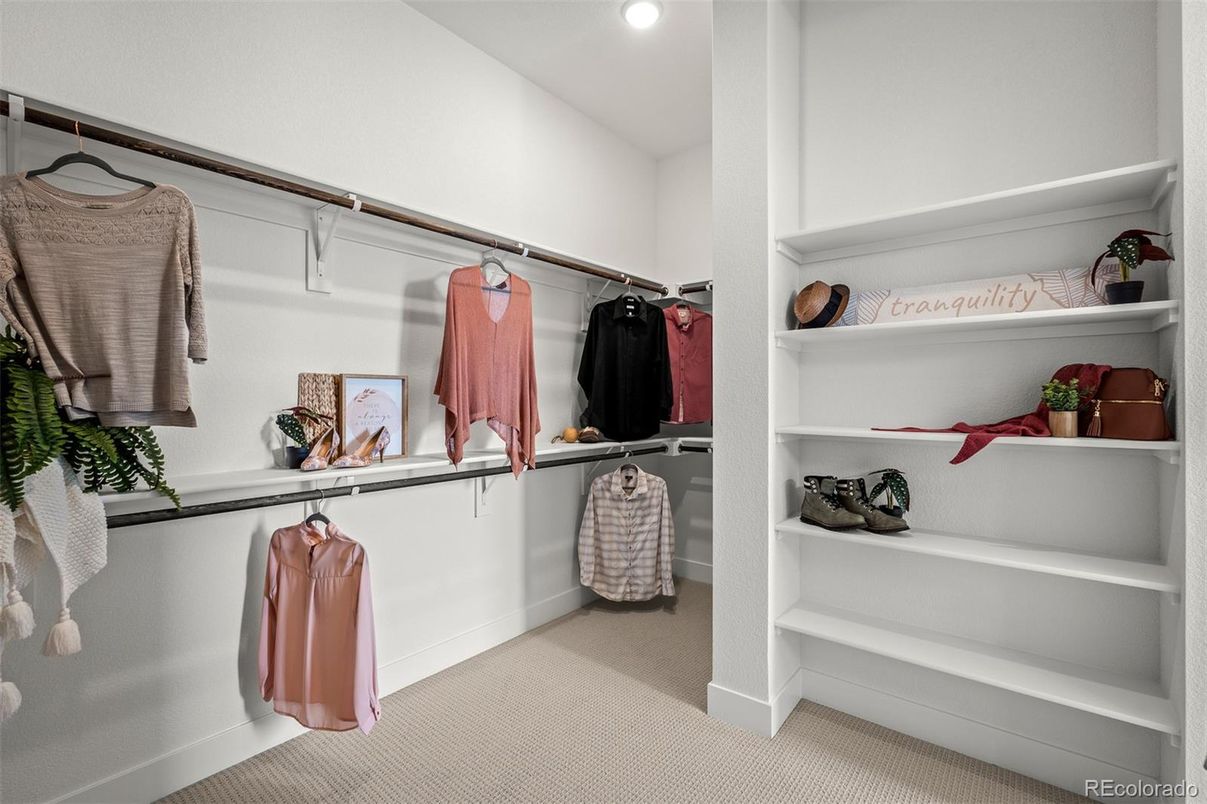 Interior, Recessed Lighting, Walk-in Closets