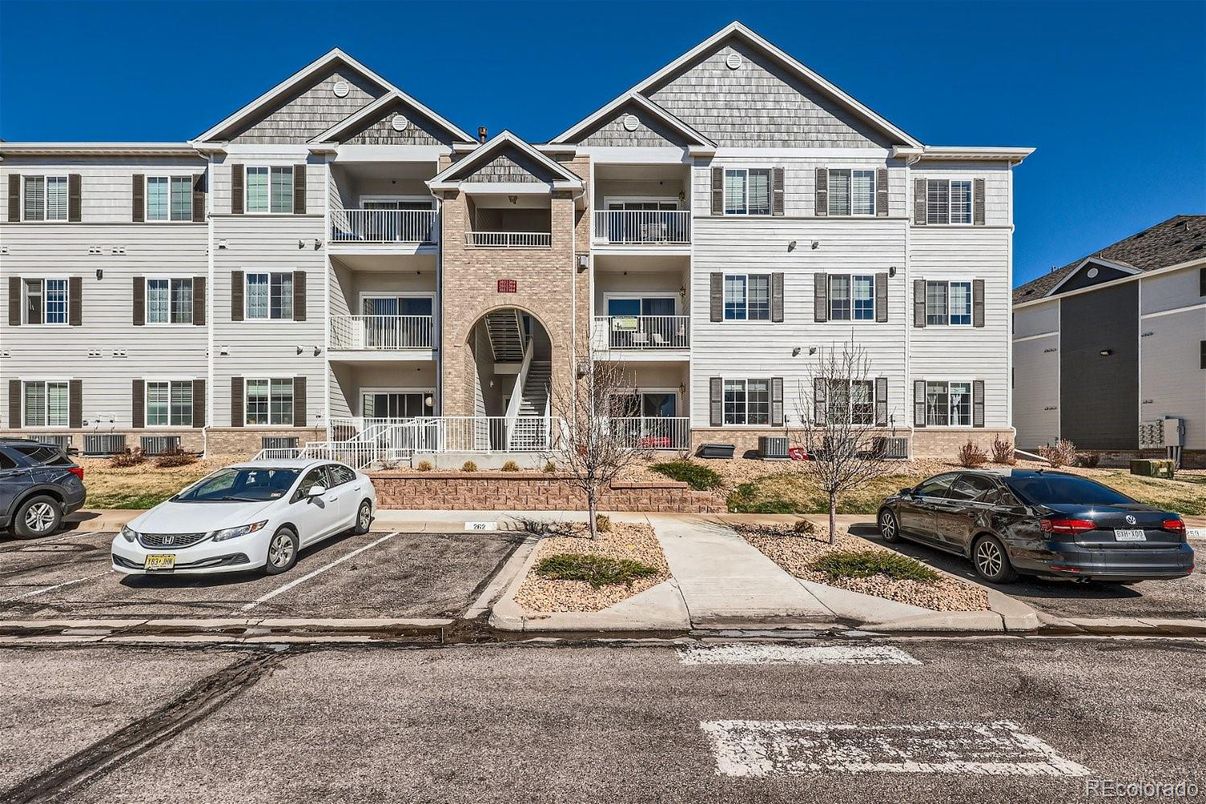 Exterior, Facade, Condo Building