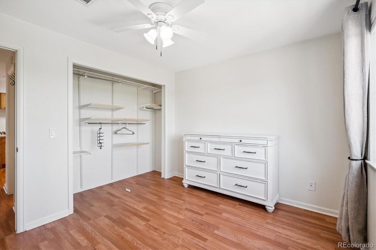 Interior, Walk-in Closets, Wood Texture Flooring