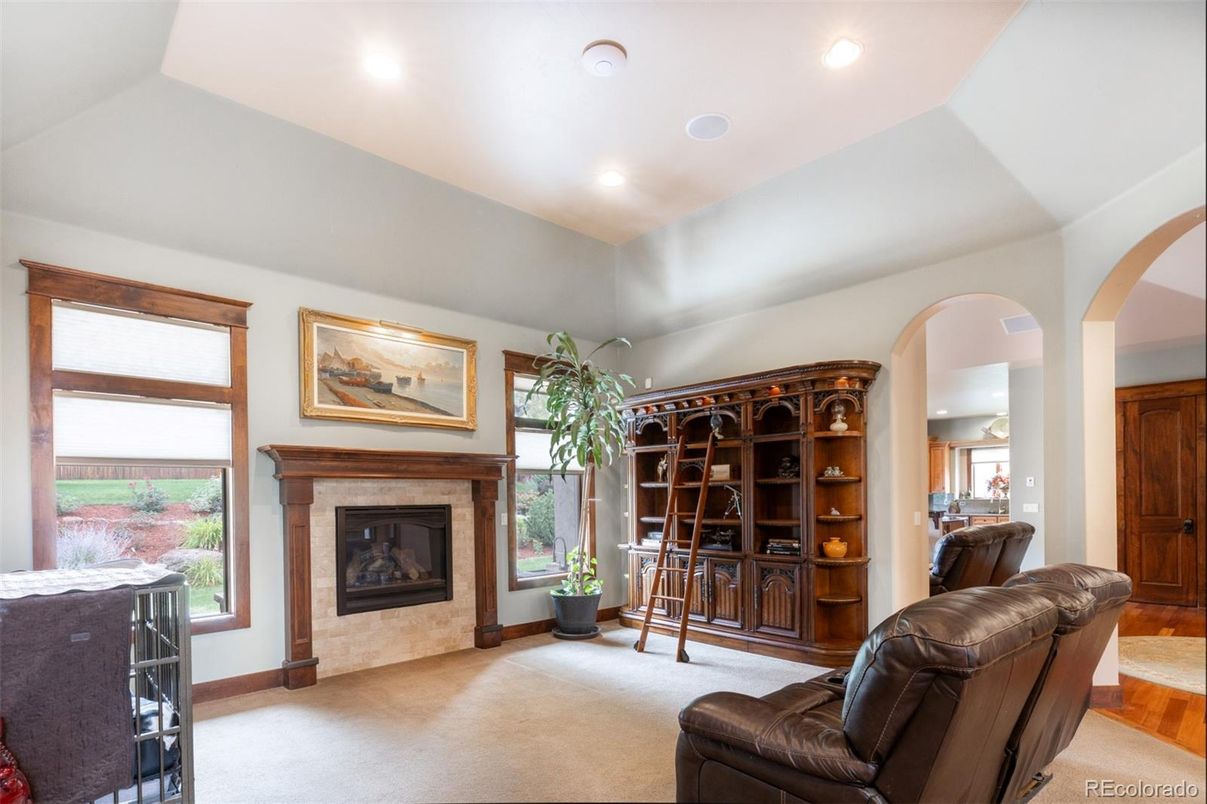 Fireplace, Interior, Recessed Lighting