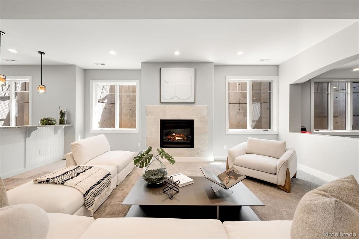 Fireplace, Interior, Living room, Pendant Lights, Recessed Lighting
