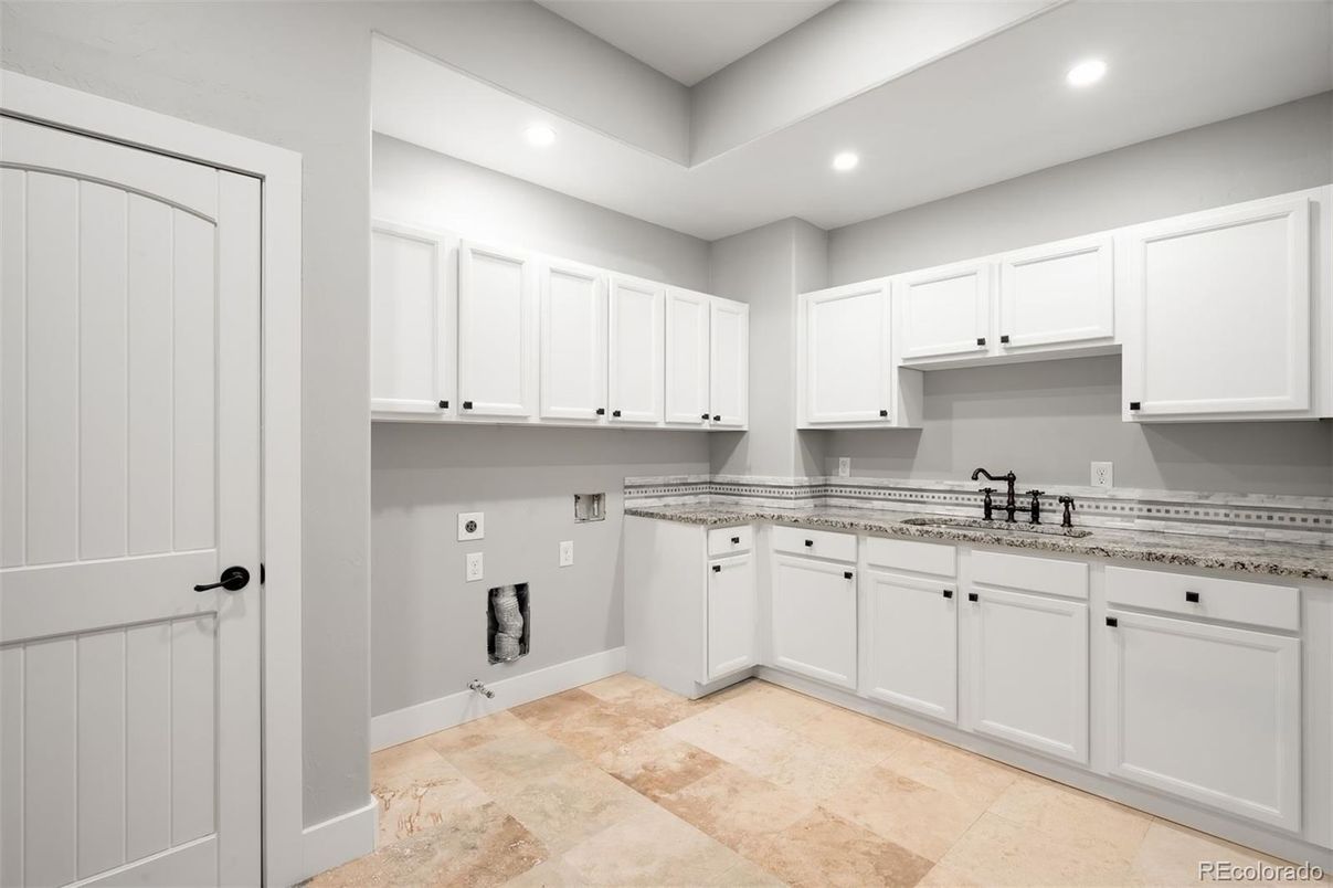 Interior, Kitchen, Recessed Lighting