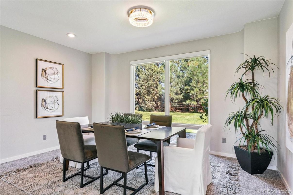 Dining room, Interior, Recessed Lighting