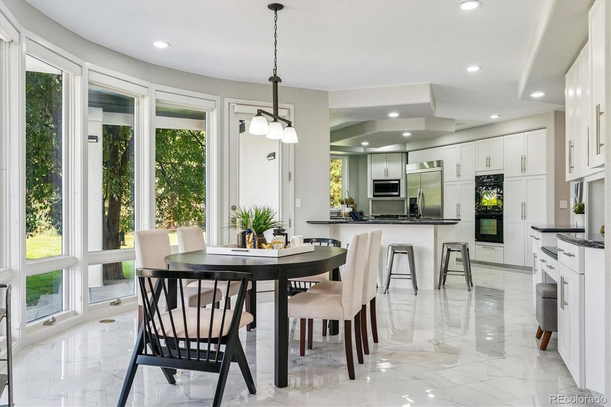 Dining room, Interior, Kitchen, Marble, Pendant Lights, Recessed Lighting, Stainless Steel Appliances