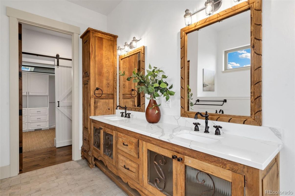 Bathroom, Dual Sink Vanities, Interior, Wood Texture Flooring