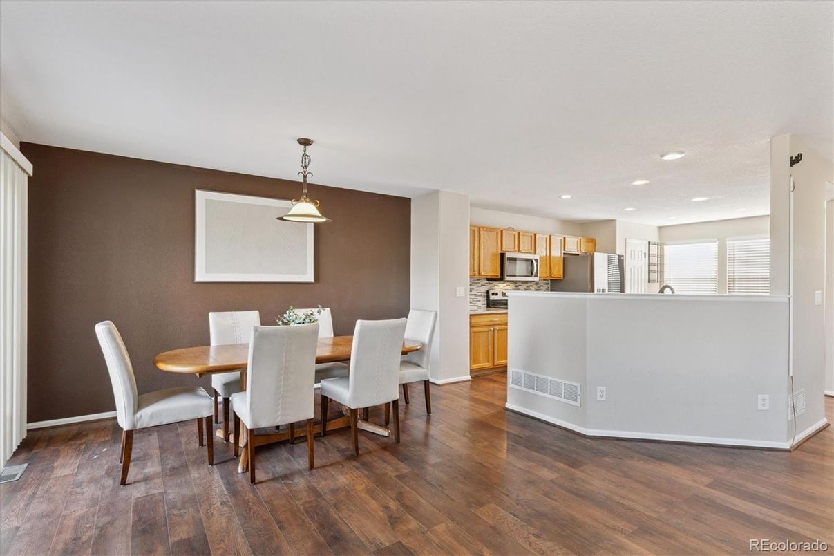 Dining room, Interior, Kitchen, Pendant Lights, Recessed Lighting, Wood Texture Flooring