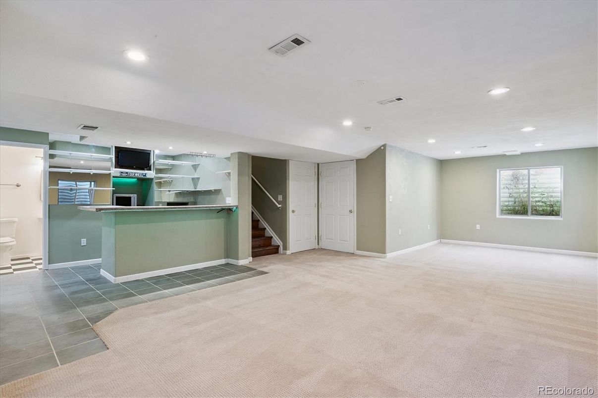 Empty room, Interior, Kitchen, Recessed Lighting