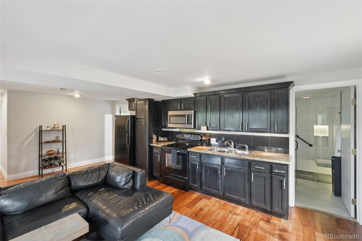 Interior, Kitchen, Living room, Recessed Lighting, Wood Texture Flooring