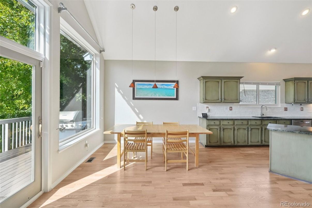 Dining room, Interior, Kitchen, Pendant Lights, Recessed Lighting, Wood Texture Flooring