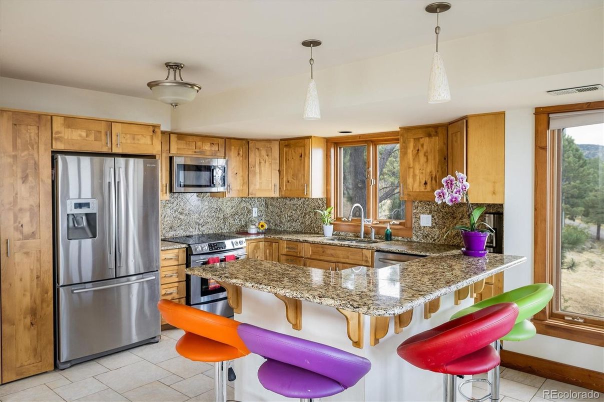 Interior, Kitchen, Pendant Lights, Stainless Steel Appliances