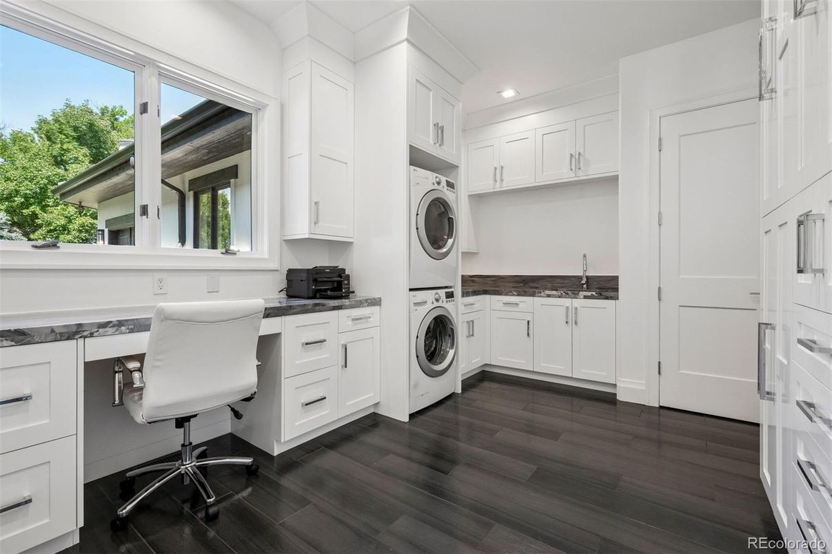 Home Office, Interior, Recessed Lighting, Utility Closets, Washer, Wood Texture Flooring