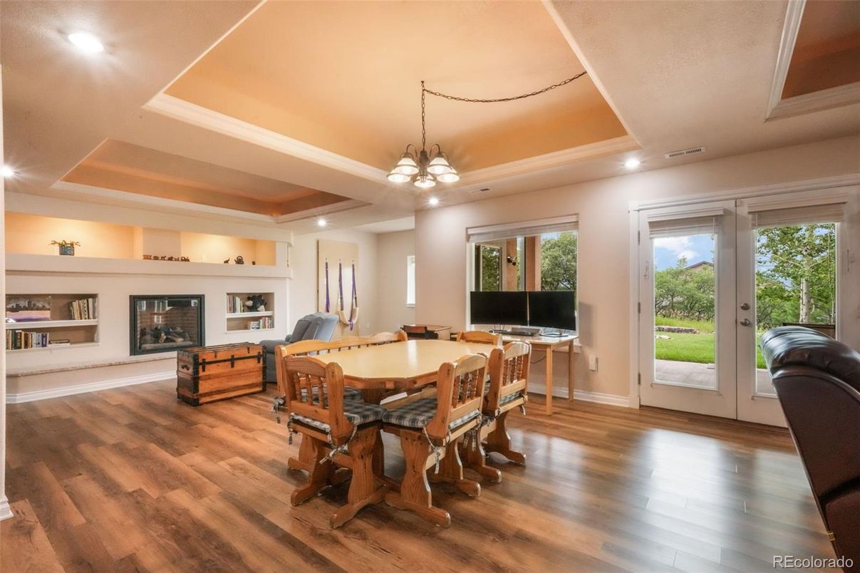 Chandelier, Dining room, Interior, Pendant Lights, Recessed Lighting, Wood Texture Flooring