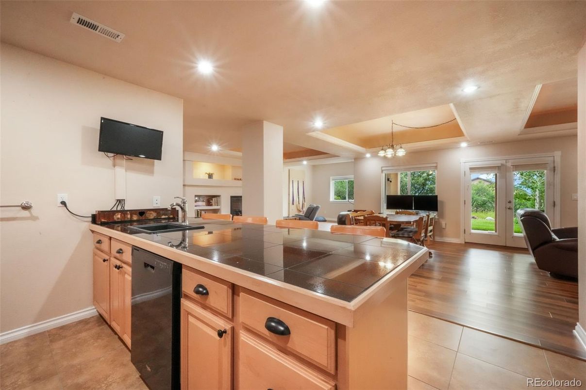 Chandelier, Dining room, Interior, Kitchen, Living room, Recessed Lighting, Wood Texture Flooring