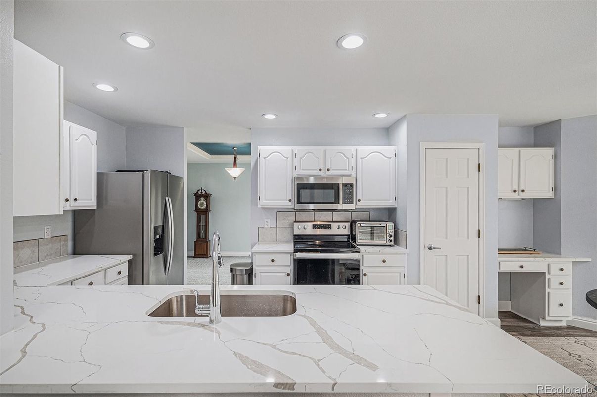 Interior, Kitchen, Pendant Lights, Recessed Lighting, Stainless Steel Appliances