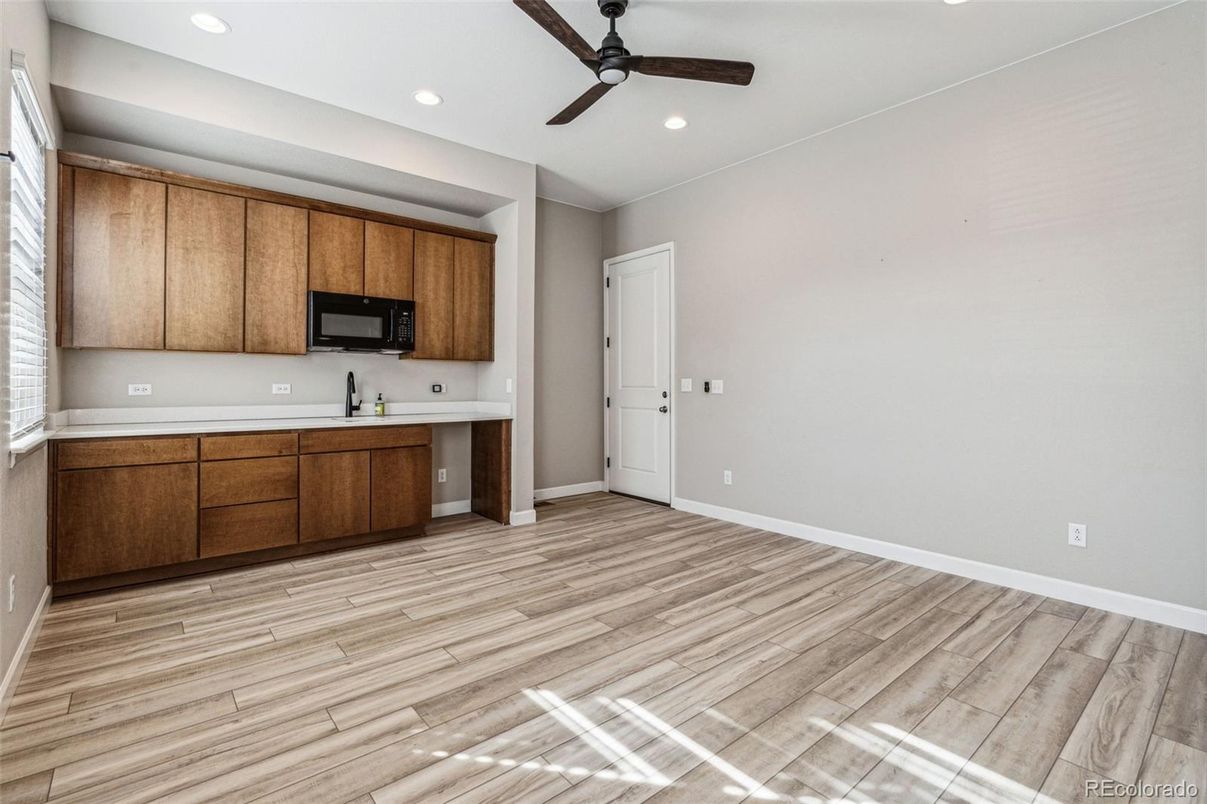 Empty room, Interior, Kitchen, Recessed Lighting, Wood Texture Flooring