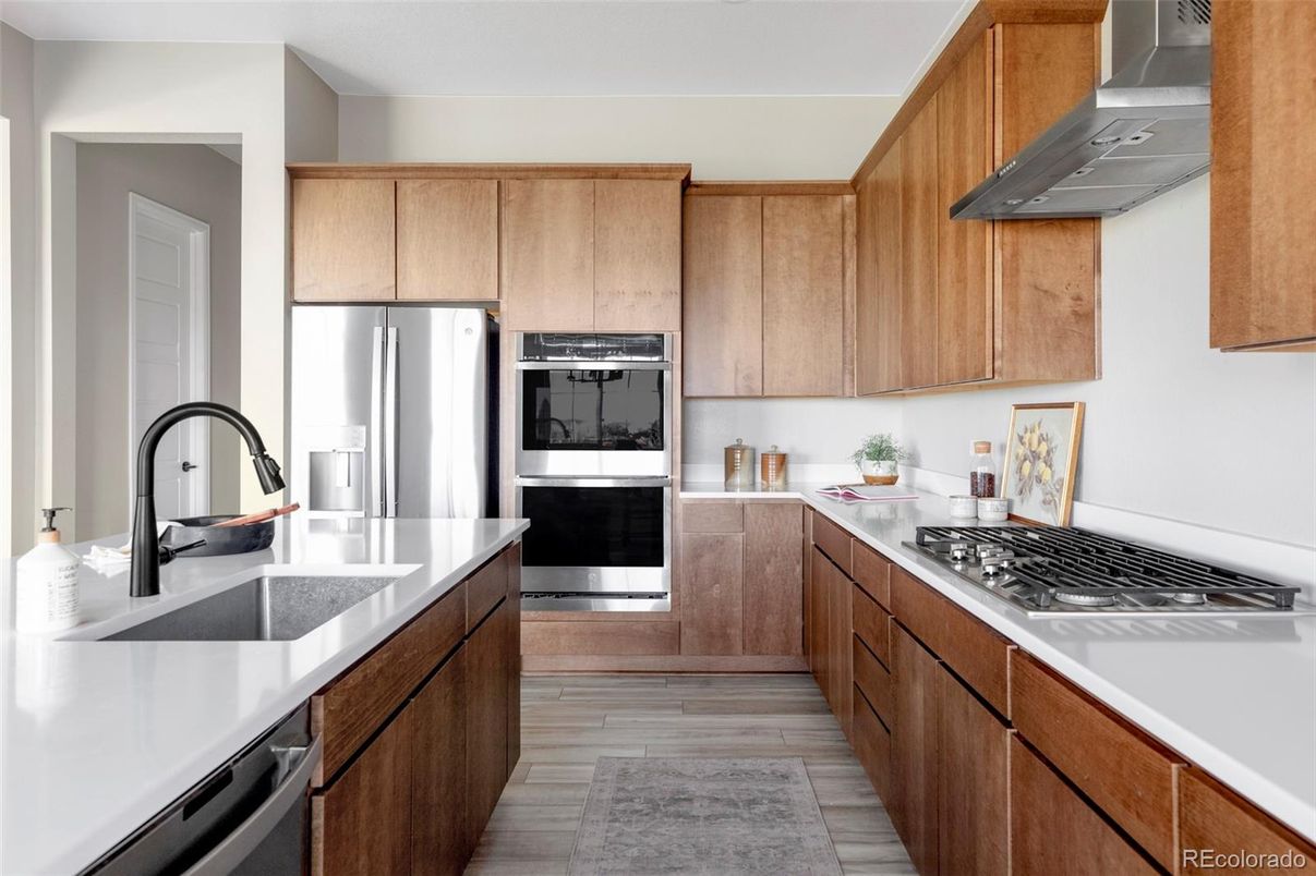 Interior, Kitchen, Stainless Steel Appliances, Wood Texture Flooring