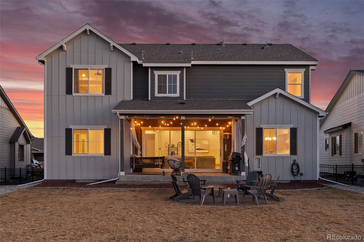 Exterior, Facade, Farmhouse