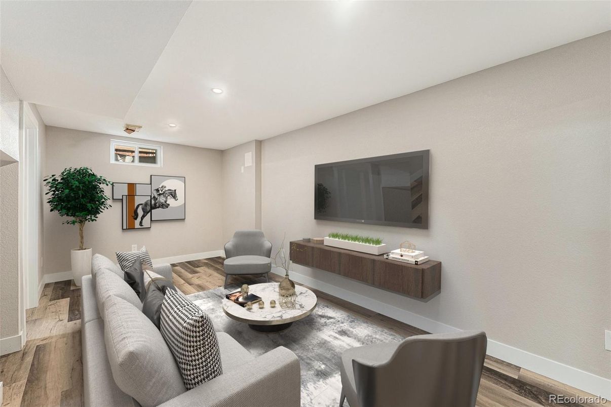 Interior, Living room, Recessed Lighting, Wood Texture Flooring