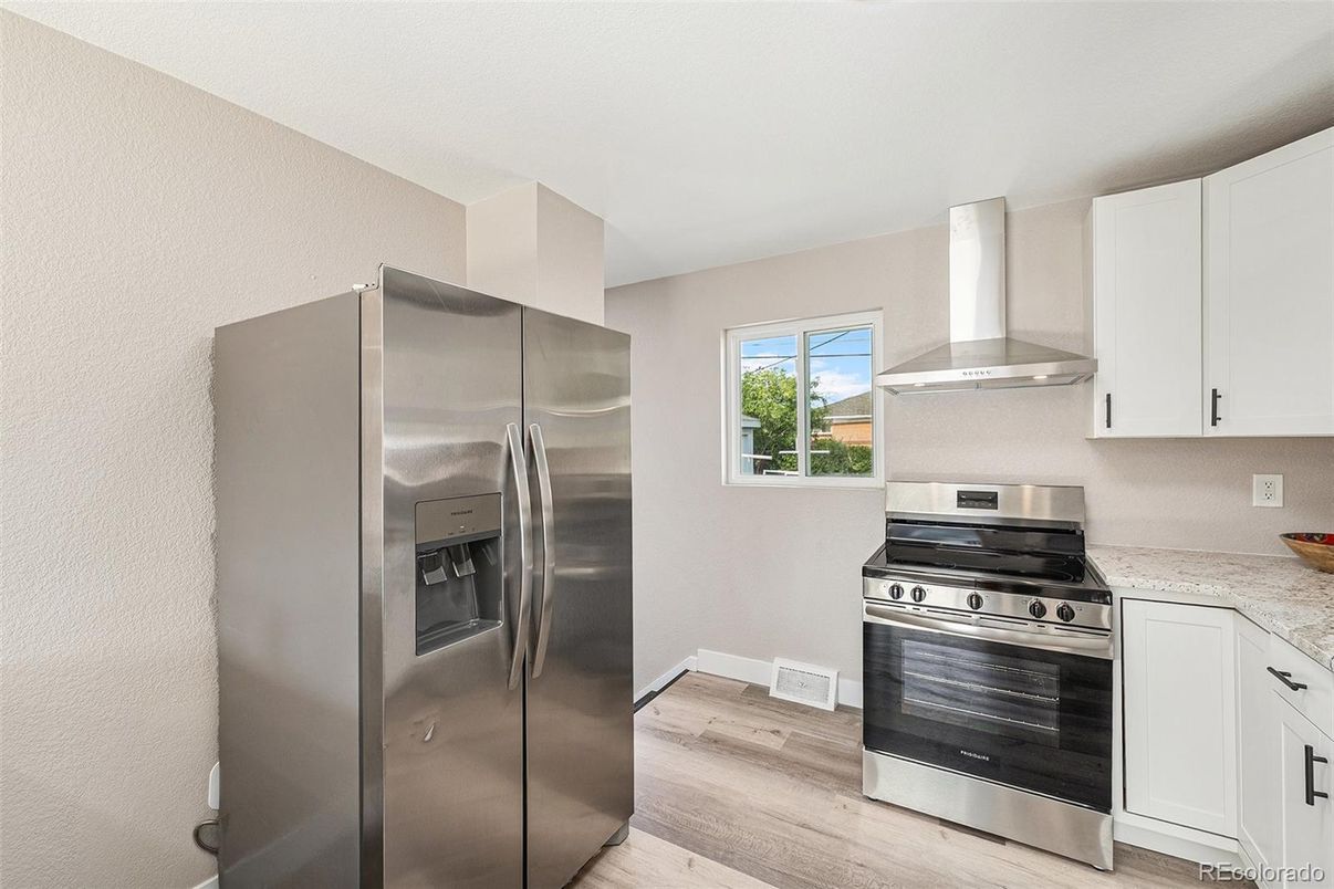 Interior, Kitchen, Stainless Steel Appliances, Wood Texture Flooring