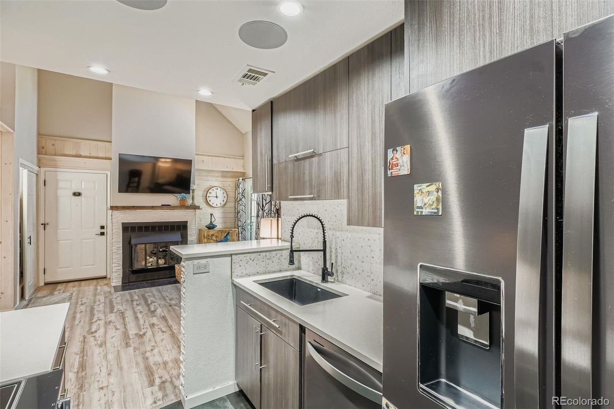 Fireplace, Interior, Kitchen, Recessed Lighting, Wood Texture Flooring