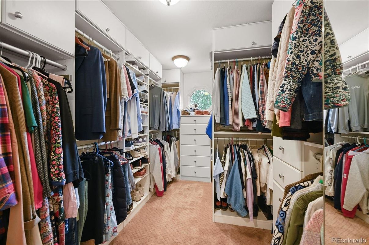 Interior, Walk-in Closets