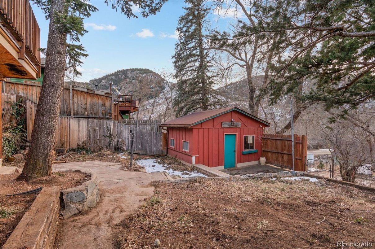 Backyard, Detached Garage, Exterior