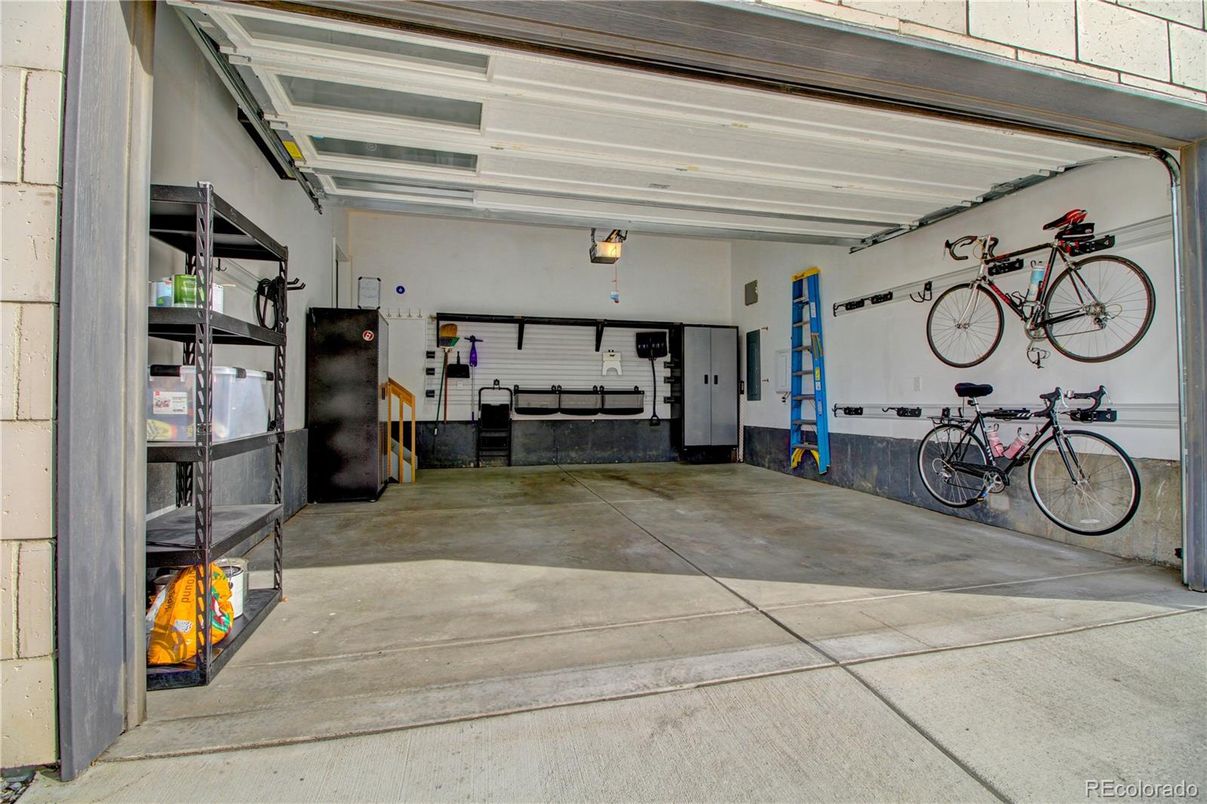 Garage, Interior