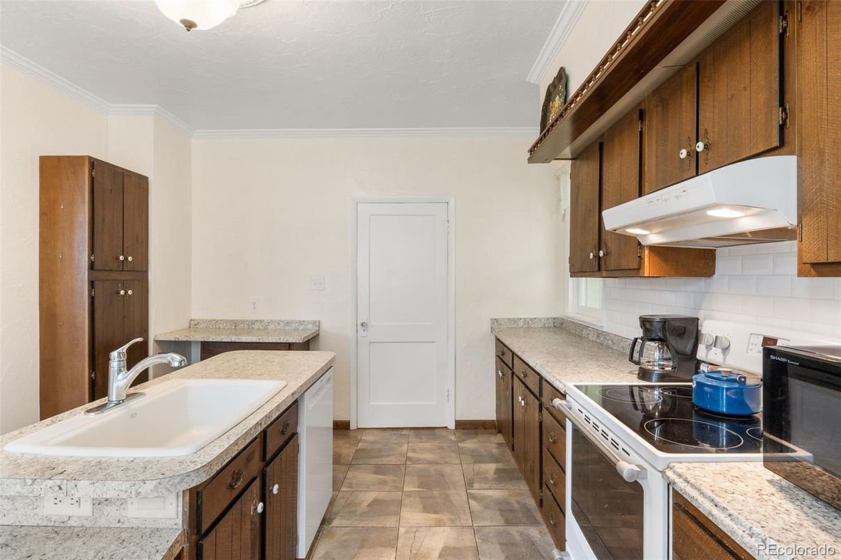 Interior, Kitchen