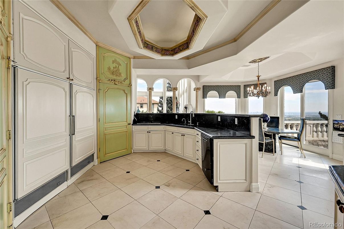 Chandelier, Interior, Kitchen, Water