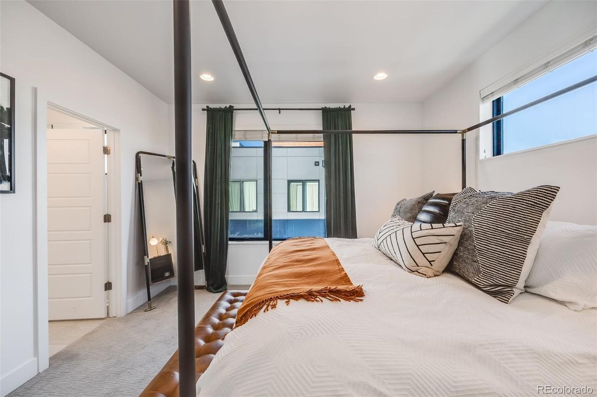 Bedroom, Interior, Recessed Lighting