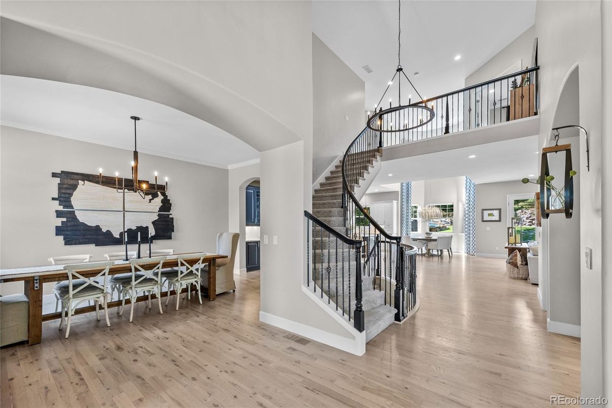 Chandelier, Dining room, Interior, Pendant Lights, Recessed Lighting, Wood Texture Flooring