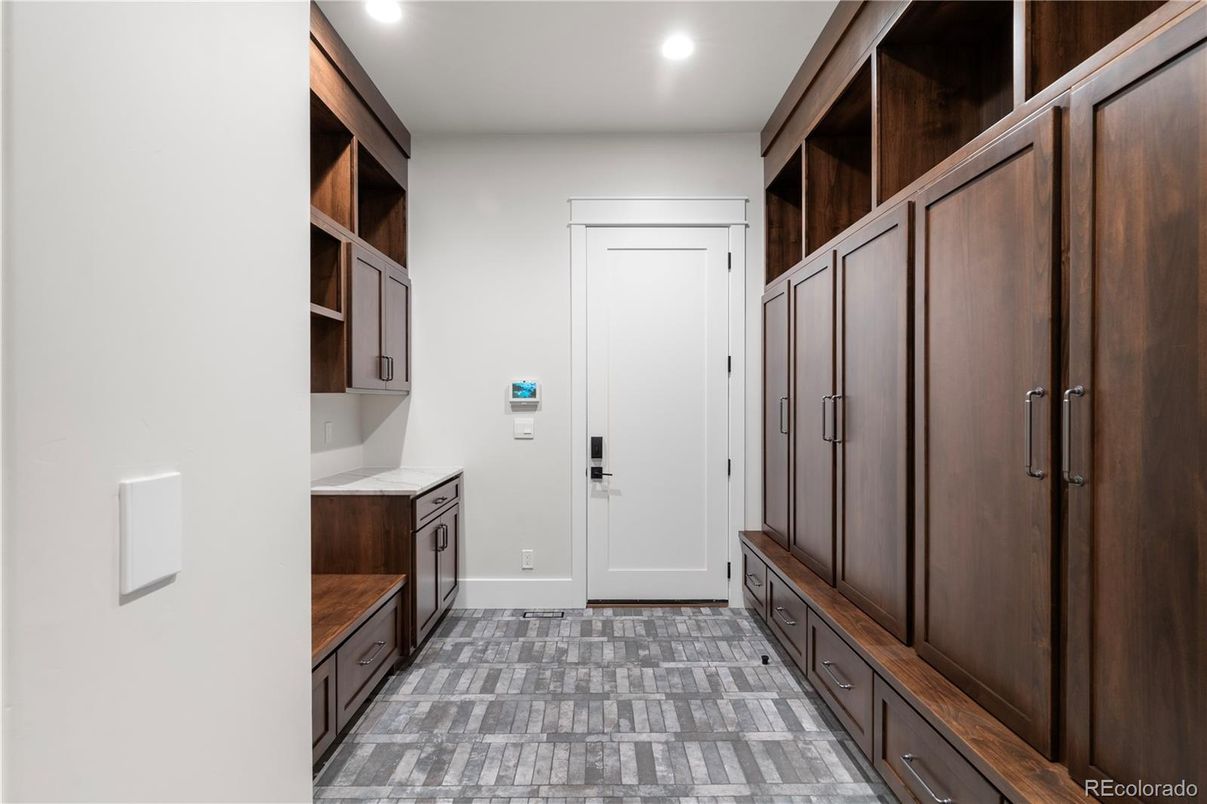 Interior, Recessed Lighting