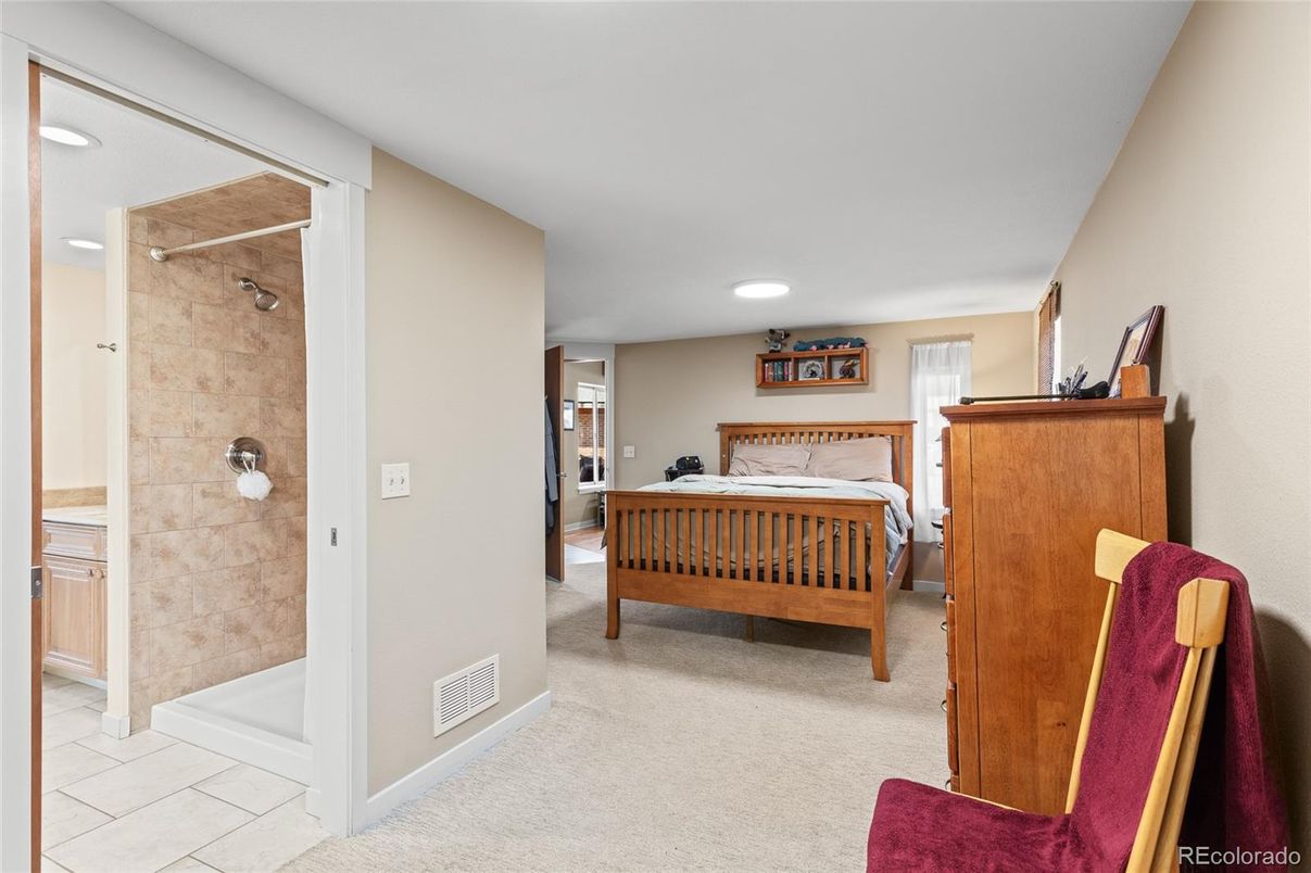 Bathroom, Bedroom, Interior, Recessed Lighting