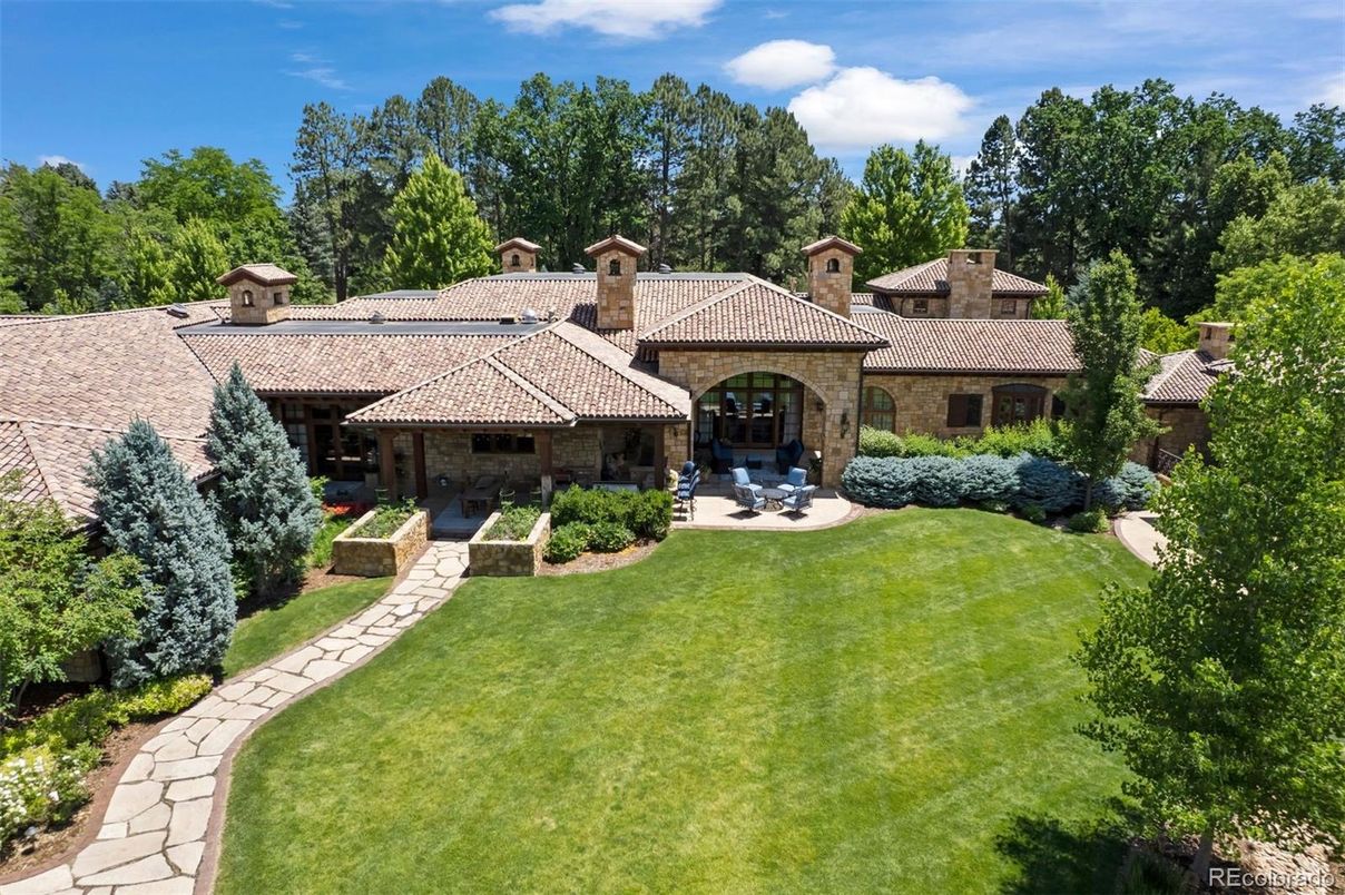 Backyard, Exterior, Facade, Mediterranean