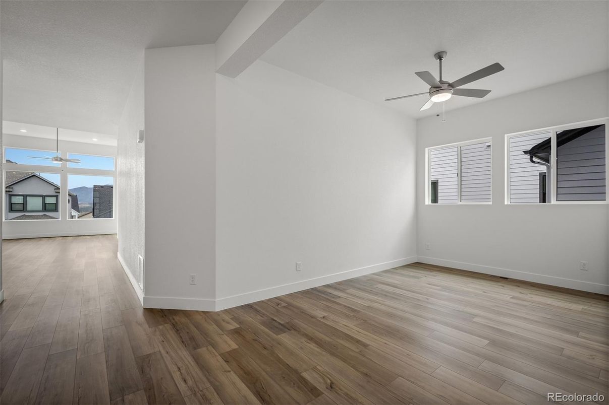 Empty room, Interior, Recessed Lighting, Wood Texture Flooring