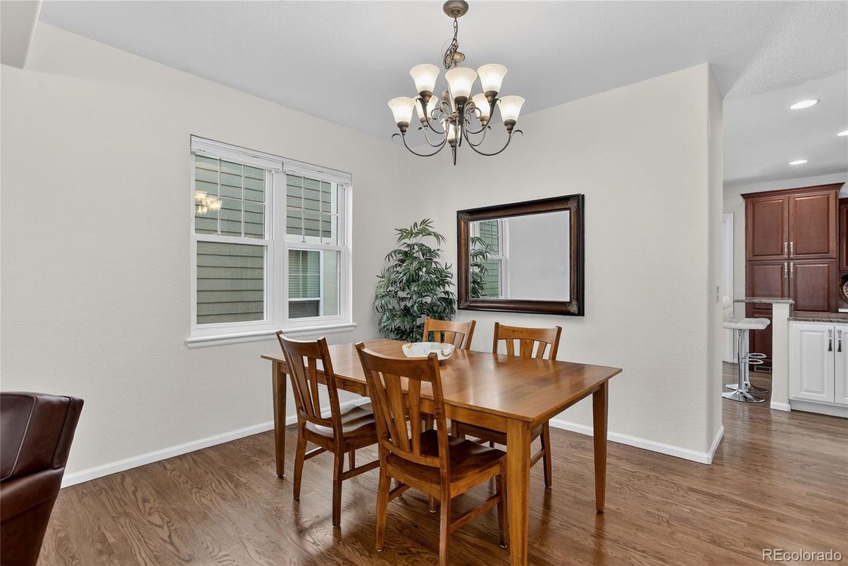 Chandelier, Dining room, Interior, Recessed Lighting, Wood Texture Flooring