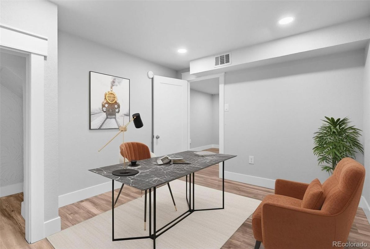 Home Office, Interior, Recessed Lighting, Wood Texture Flooring