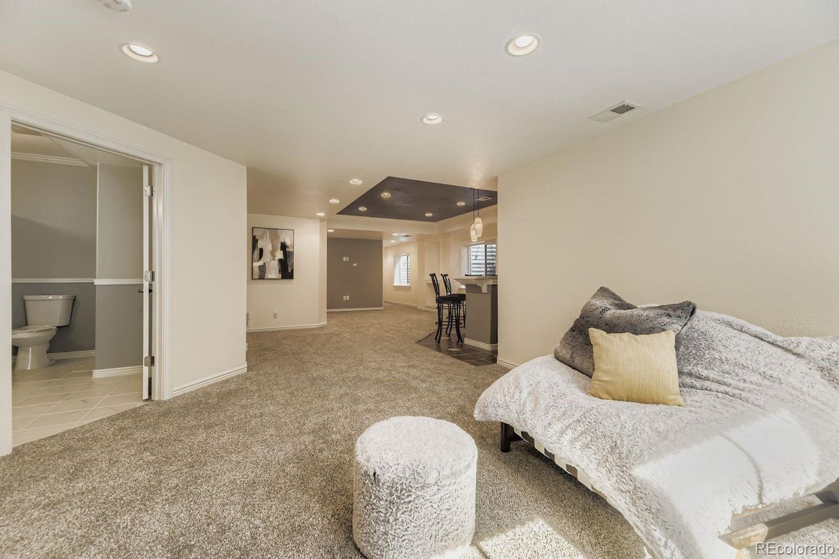 Bedroom, Interior, Recessed Lighting