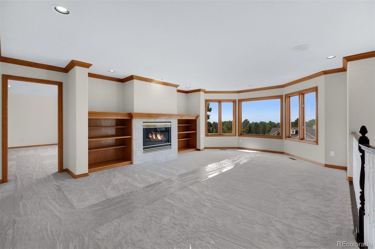 Empty room, Fireplace, Interior, Recessed Lighting