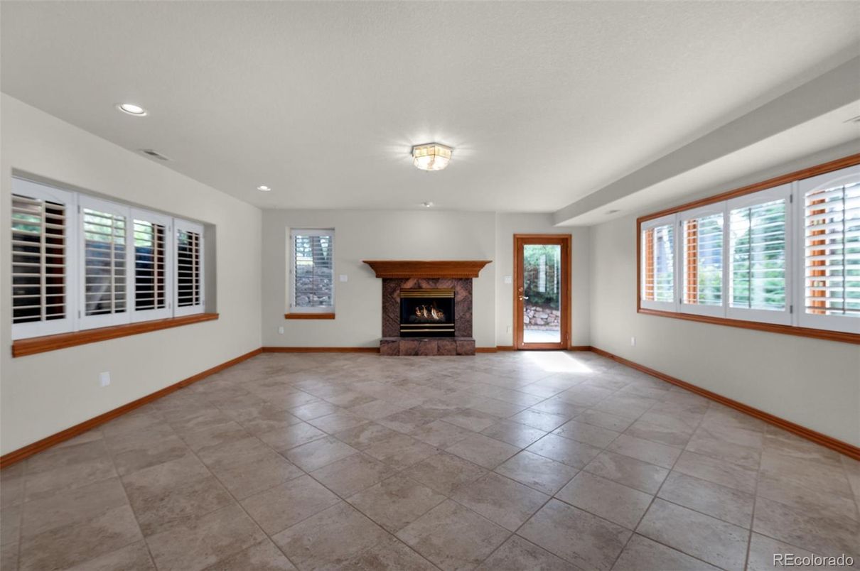 Empty room, Fireplace, Interior, Recessed Lighting
