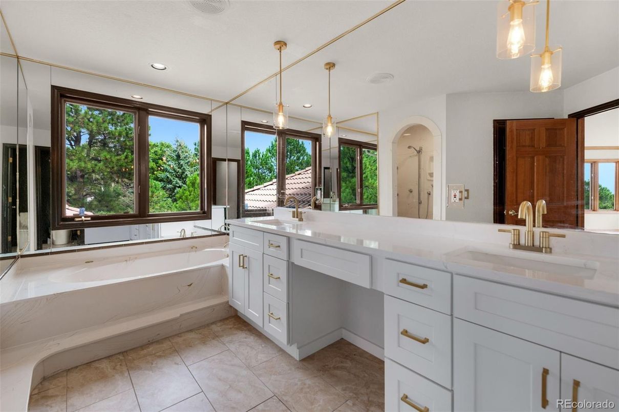 Bathroom, Dual Sink Vanities, Interior, Pendant Lights, Recessed Lighting