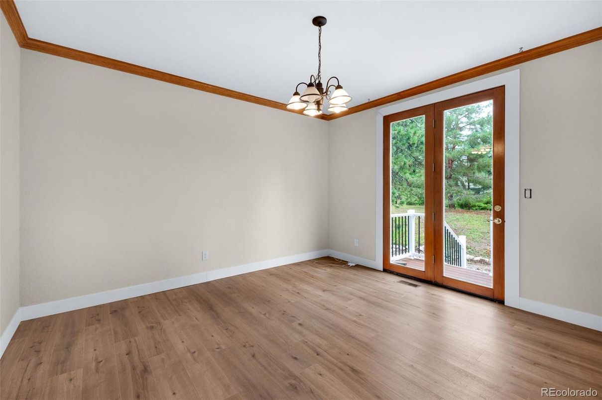 Chandelier, Empty room, Interior, Wood Texture Flooring