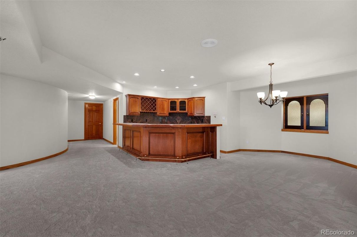 Chandelier, Empty room, Interior, Kitchen, Recessed Lighting