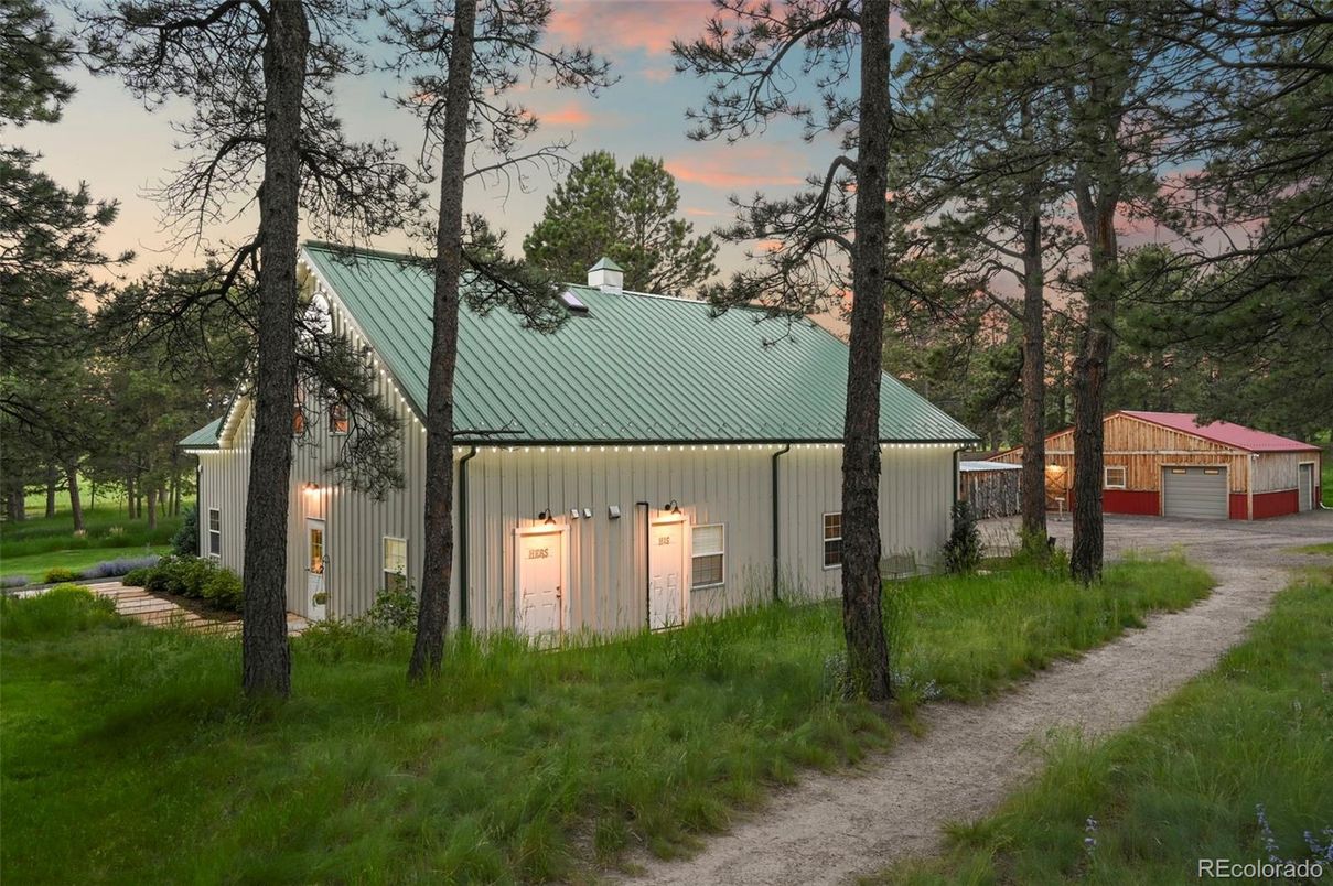 Backyard, Detached Garage, Exterior