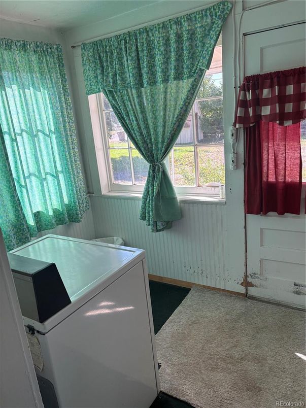 Interior, Washer