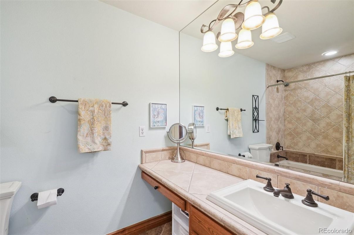 Bathroom, Interior, Recessed Lighting, Tile Countertops
